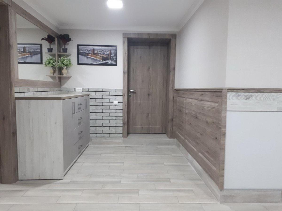 Окремі Номери В Гостьовому Будинку Типу Guest House Kropyvnytskyj Eksteriør billede